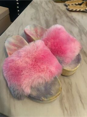 Plush Pink Faux Fur Slide Mules for Women